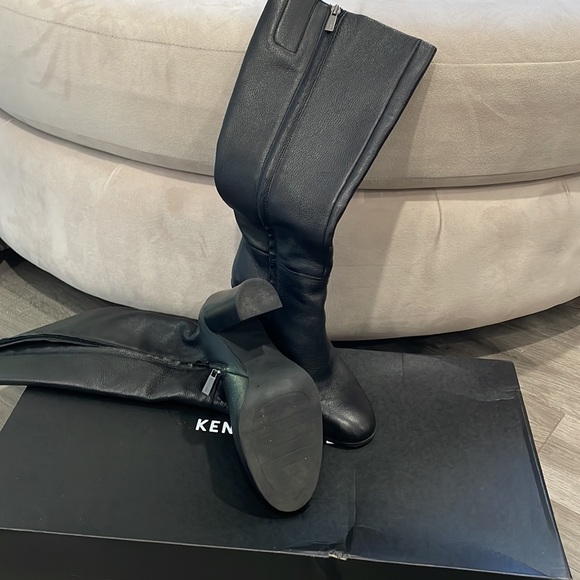 Kenneth Cole - Picture 3 of 3